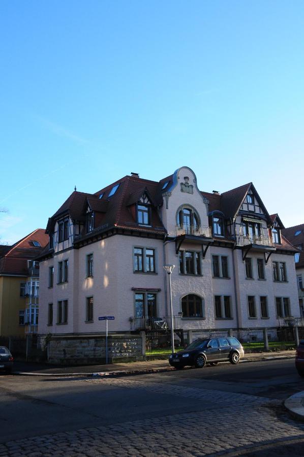 Wunderschoene Wohnung In Sanierter Villa! Incl Wifi Dresden Exteriör bild